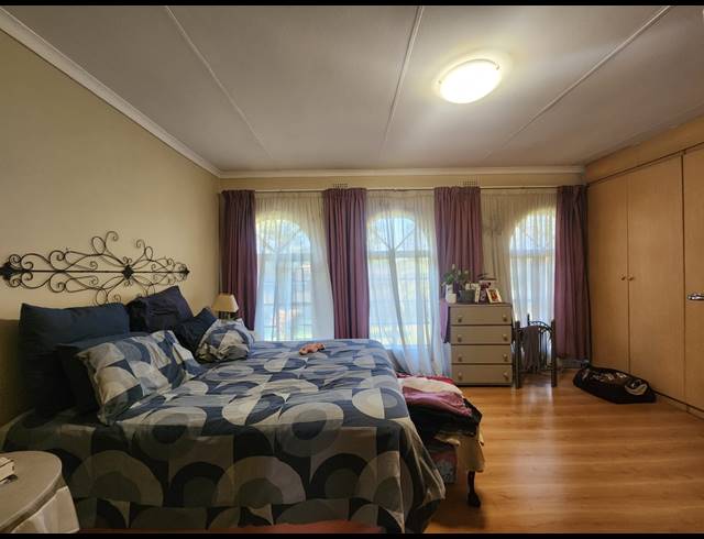 2 BEDROOM TOWNHOUSE FOR SALE IN THREE RIVERS